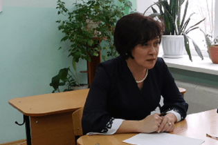 Министр образования Республики Башкортостан Гульназ Шафикова написала ЕГЭ по русскому языку вместе с родителями школьников